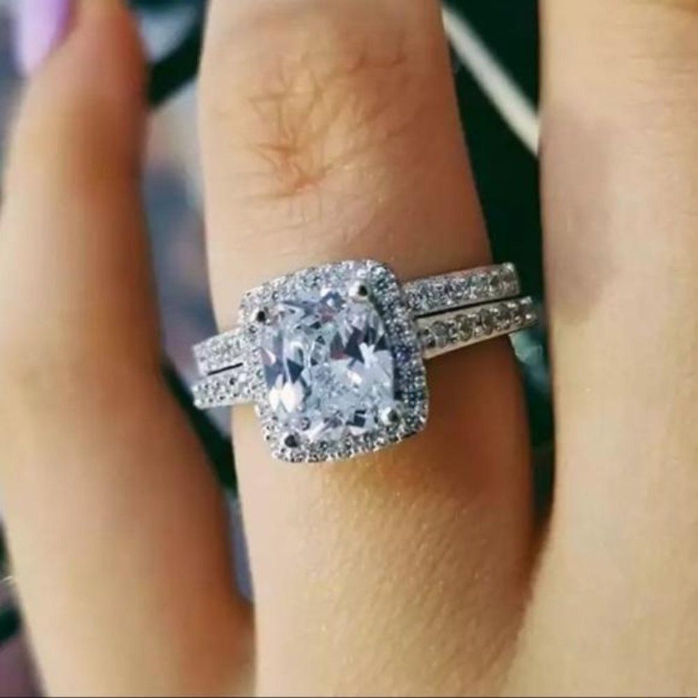 925 STERLING SILVER DIAMOND CUSHION CUT RING